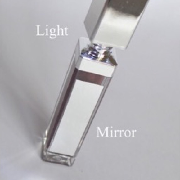 Grammy Gift Bag Set 6 LIGHT-UP LIP GLOSS W MIRROR - Picture 8 of 8